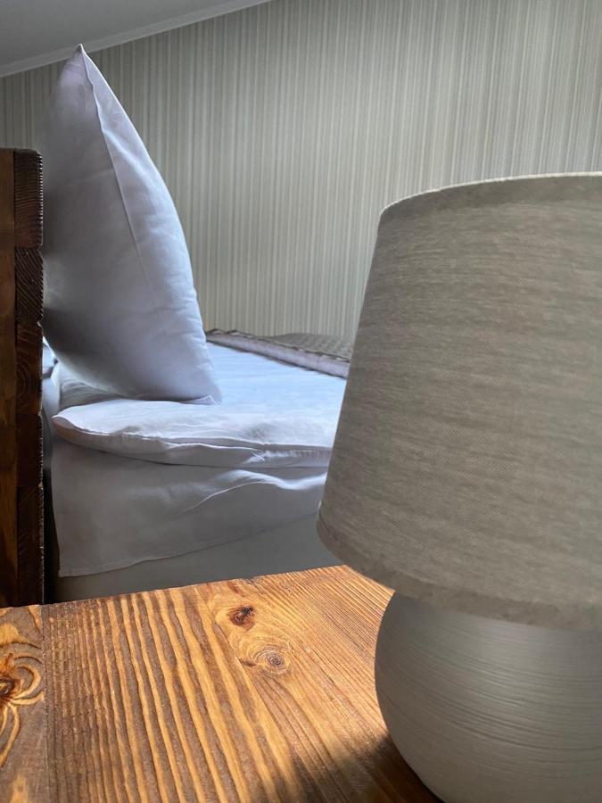 Hotel Rover ลวีฟ ภายนอก รูปภาพ